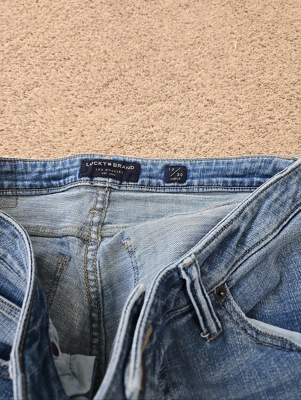 Lucky Brand Women's Jeans Low Rise Skinny Lolita Ankle Light Wash Jeans Size 10 - Picture 3 of 6